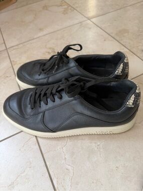 Vince Black Leather Sneakers w/ Snakeskin Heel – Women’s 7
